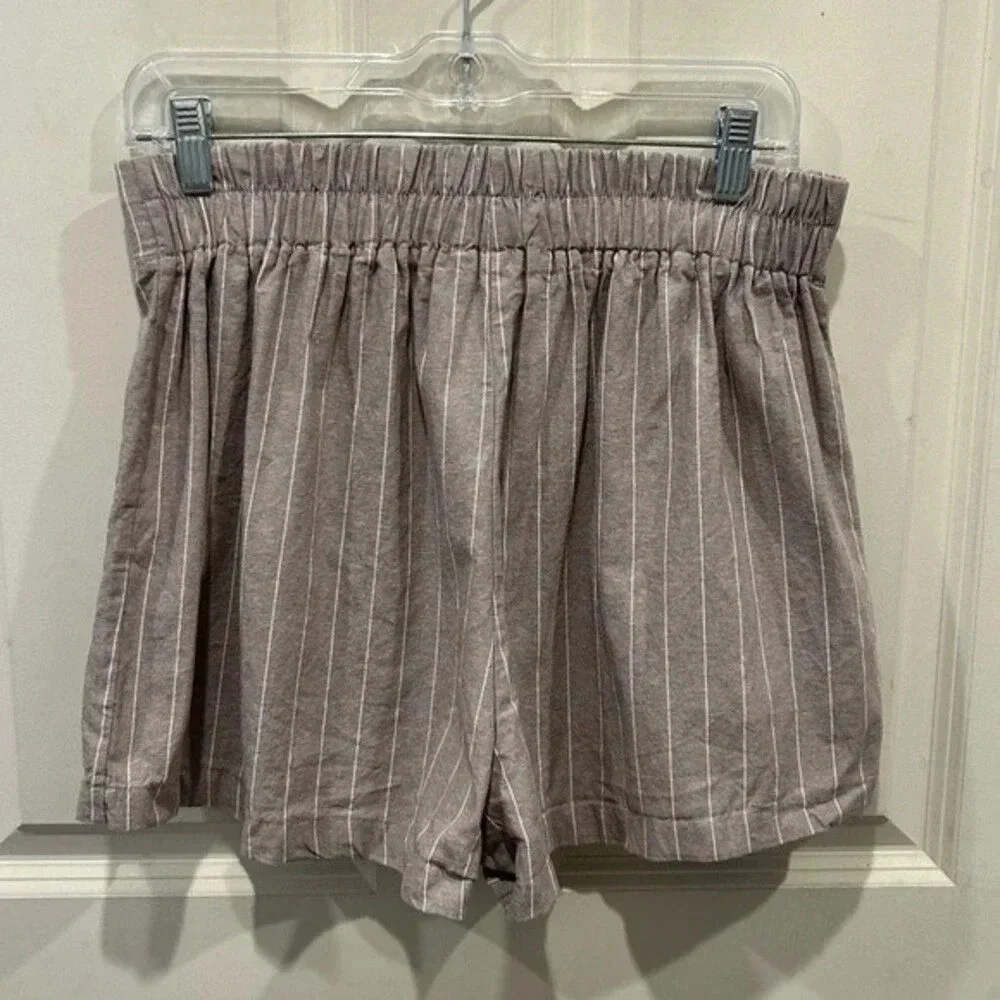 Blashe Women High Rise Pinstripe Cotton Shorts Taupe Grey White Size Large L